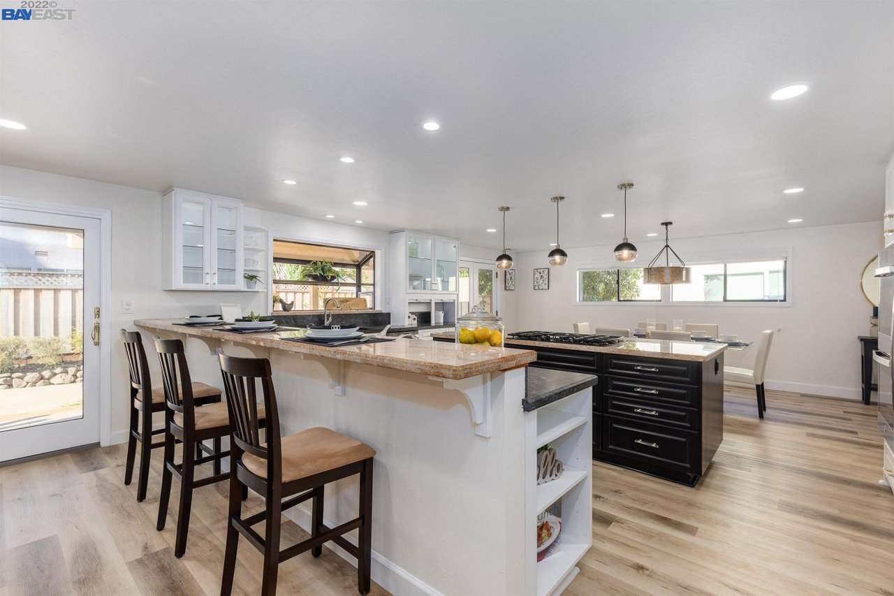 Cordoba Estates Anderson black frame windows exterior